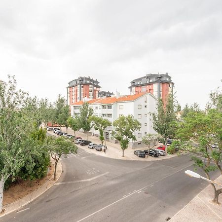 Guestready - Peaceful 1 Bedroom Abode In إستوريل المظهر الخارجي الصورة