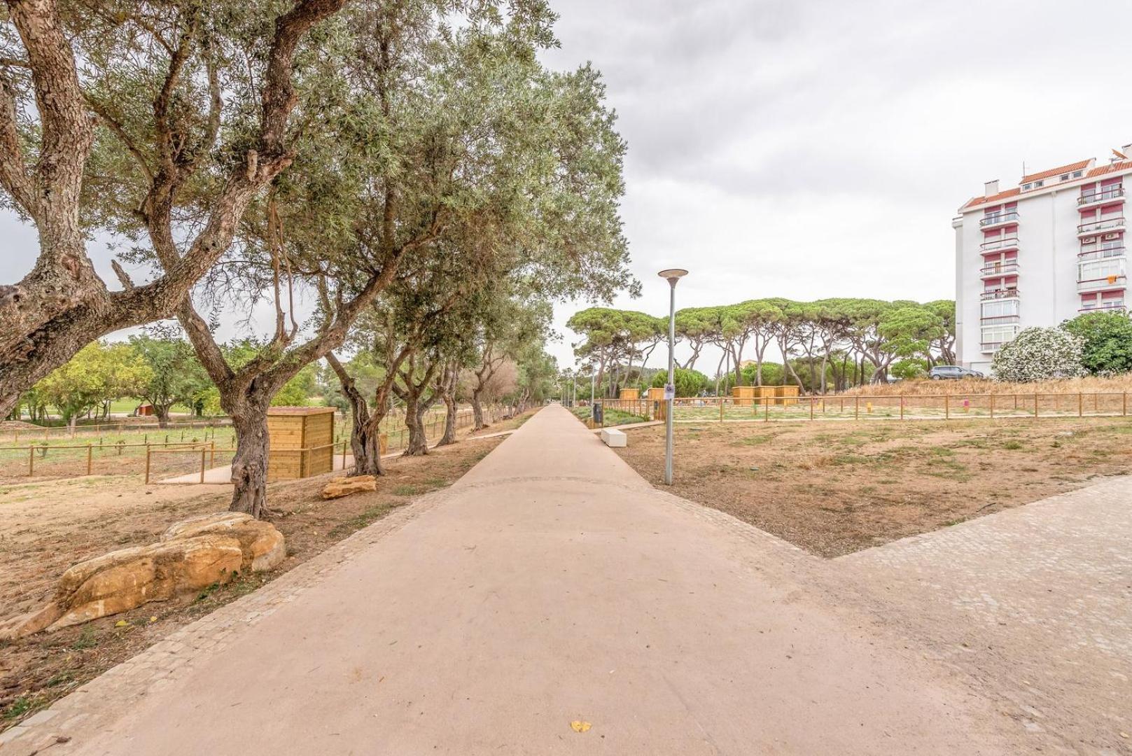 Guestready - Peaceful 1 Bedroom Abode In إستوريل المظهر الخارجي الصورة